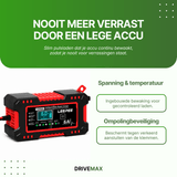 Acculader met USB-poort en veiligheidskabel op houten werkbank
