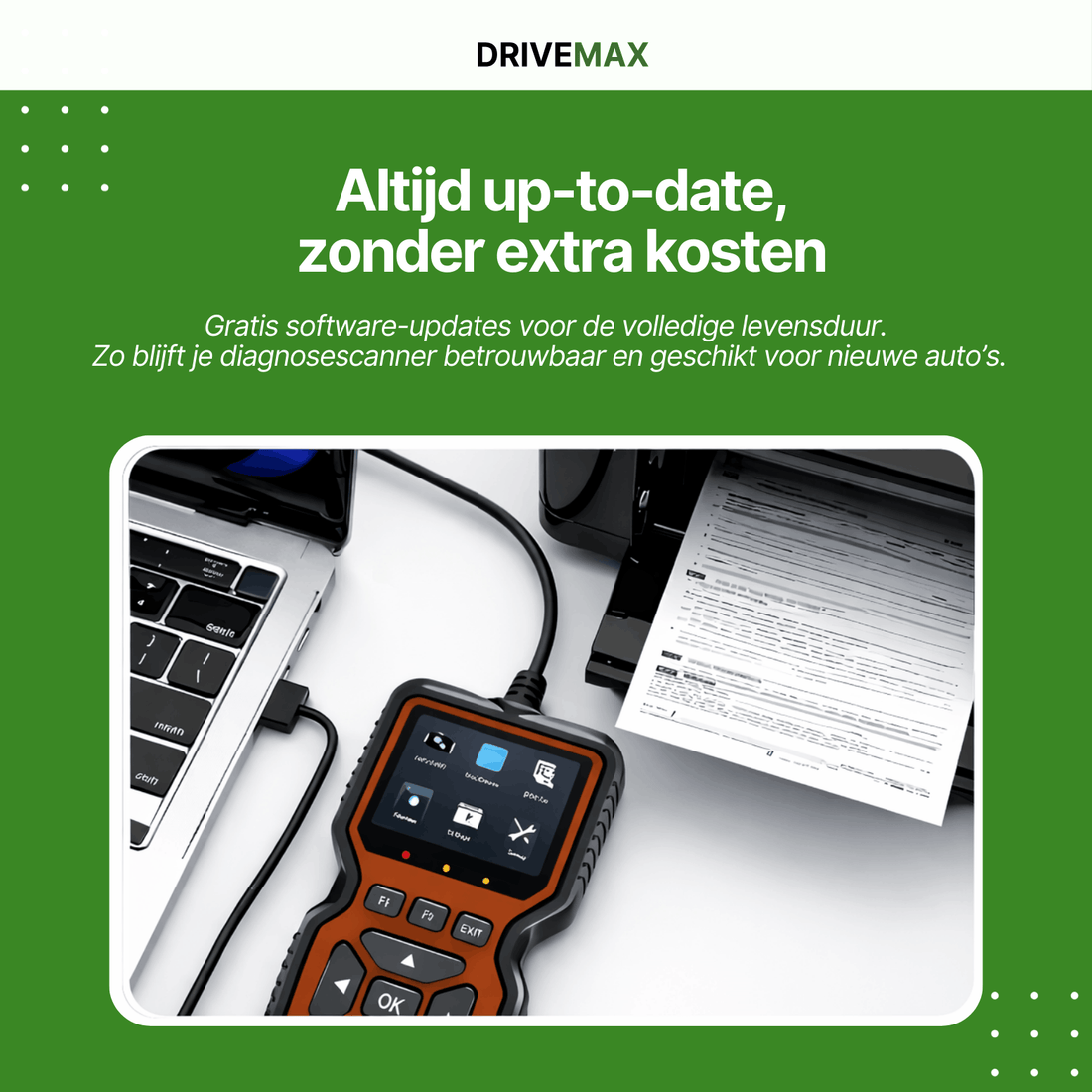 DriveMax OBD2 scanner aangesloten op een laptop naast een printer met geprint document.