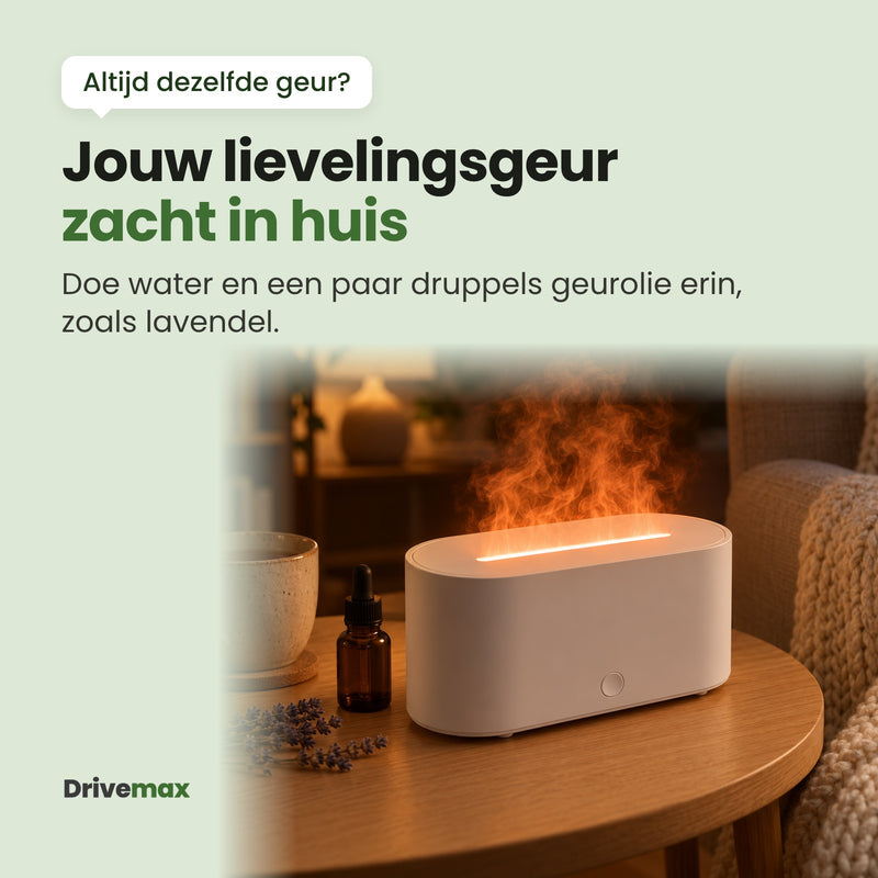 De Flamora op een bijzettafel naast een flesje geurolie en lavendel: jouw lievelingsgeur zacht in huis, met een paar druppels in het water