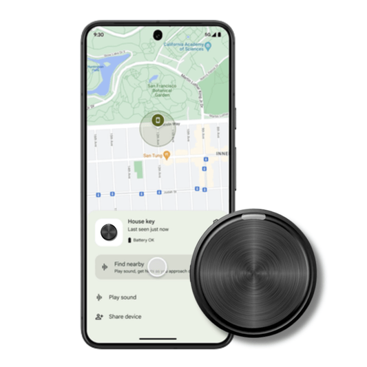 Zwarte GuardianTag GPS-tracker gekoppeld aan Android-smartphone met locatie zichtbaar op kaart.