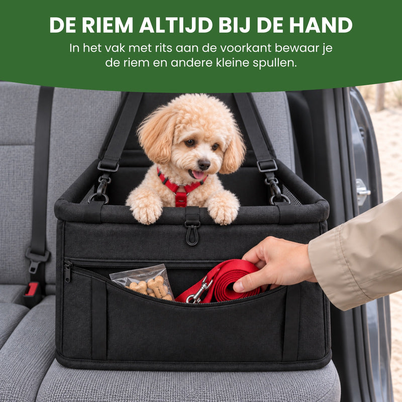 Hand haalt de hondenriem uit het vak met rits aan de voorkant van de PawComfort, het hondje kijkt toe: de riem altijd bij de hand