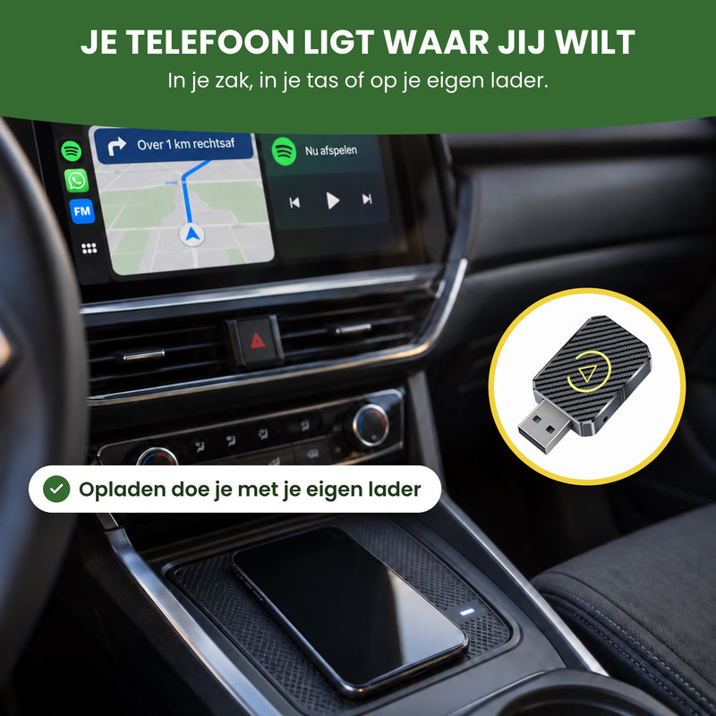Met de PlugWave ligt je telefoon op je eigen lader of blijft hij in je zak, terwijl CarPlay draadloos op het autoscherm staat