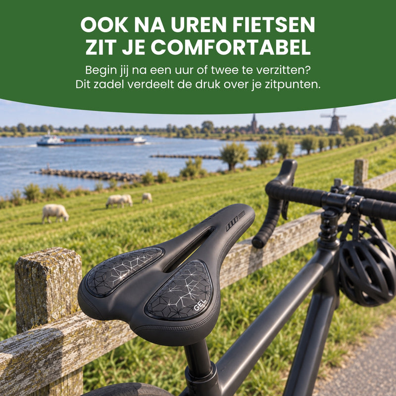 Racefiets met het zwarte ProSeat zadel tegen een hek op een rivierdijk met schapen en een molen: ook na uren fietsen zit je comfortabel