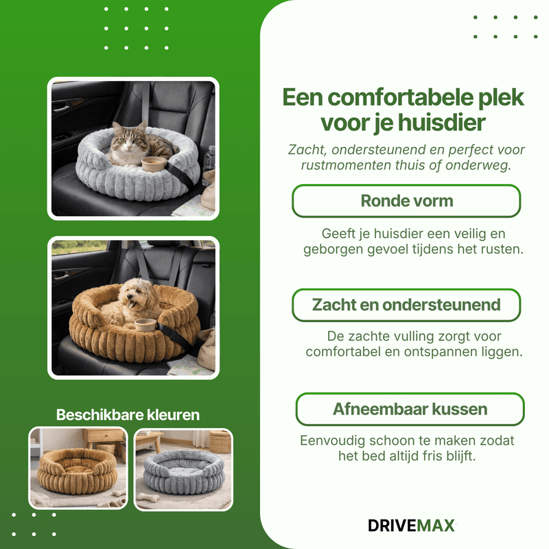 Pluche ronde hondenmand geplaatst op een autostoel met hond die comfortabel ligt.