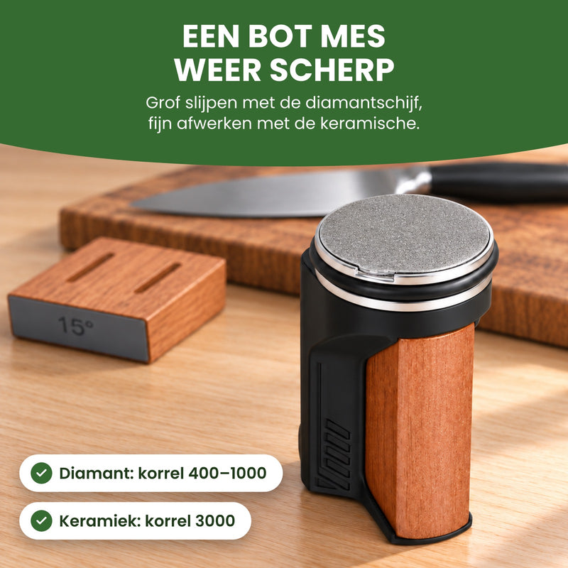 De Snedova-slijper rechtop op het aanrecht: een bot mes weer scherp met de diamantschijf, fijn afwerken met de keramische schijf