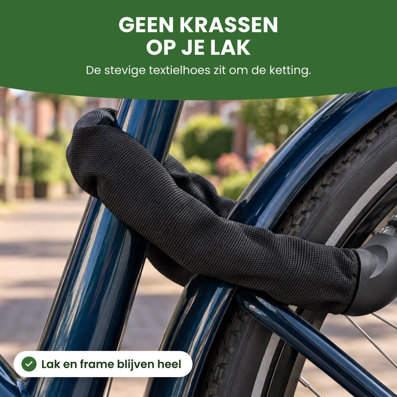 De stoffen hoes van het SteelGuard kettingslot om een glanzend gelakt fietsframe: geen krassen op je lak