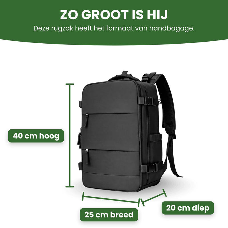 Zwarte Voyaro rugzak met de maat erop getekend: 40 cm hoog, 25 cm breed en 20 cm diep, het formaat van handbagage